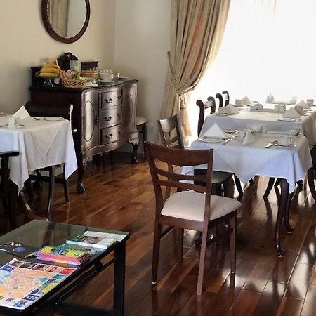 Sli Na Mara Bed & Breakfast Голуей Екстериор снимка