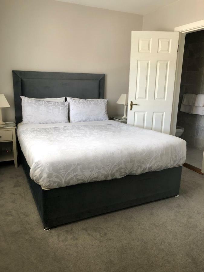 Sli Na Mara Bed & Breakfast Голуей Екстериор снимка