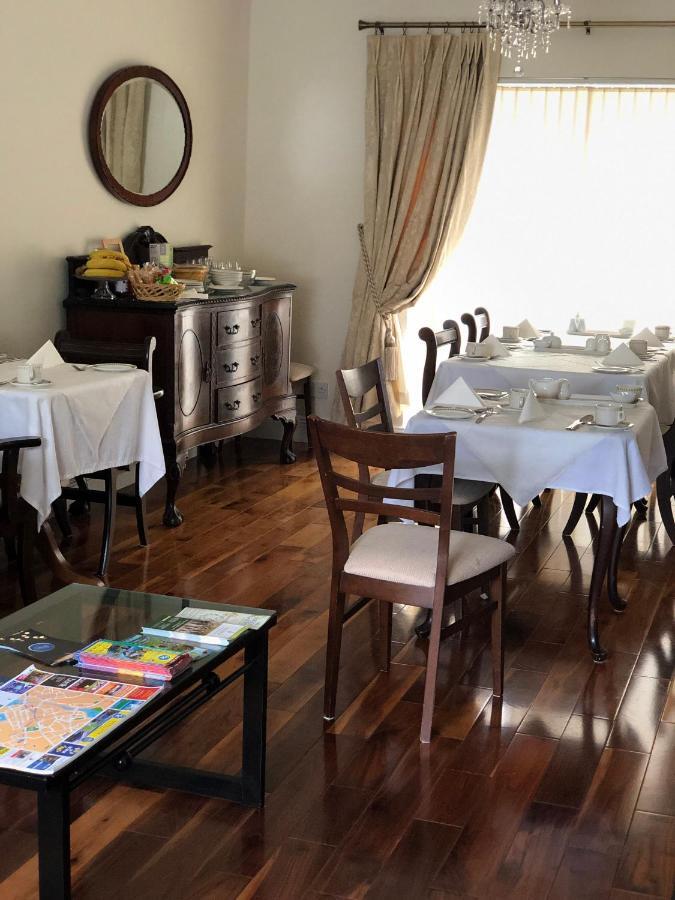 Sli Na Mara Bed & Breakfast Голуей Екстериор снимка